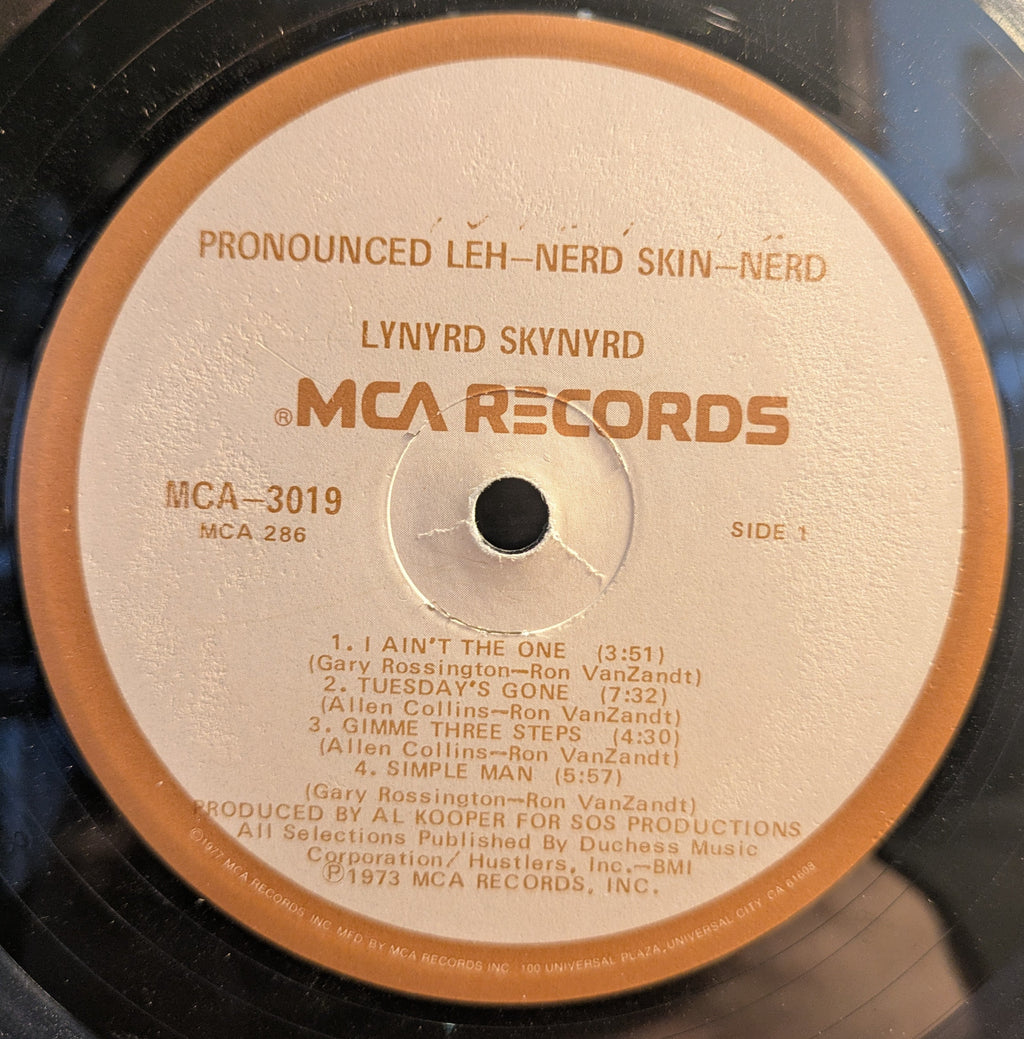 (Pronounced 'Lĕh-'nérd 'Skin-'nérd) (VINYL) | Very Good (VG) Very Good Plus (VG+) -T Vinyl Record